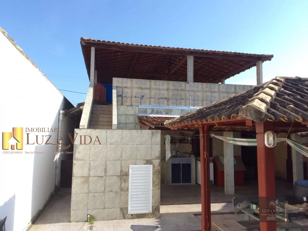 Casa à Venda