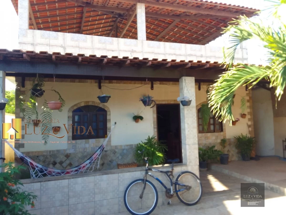 Casa à Venda