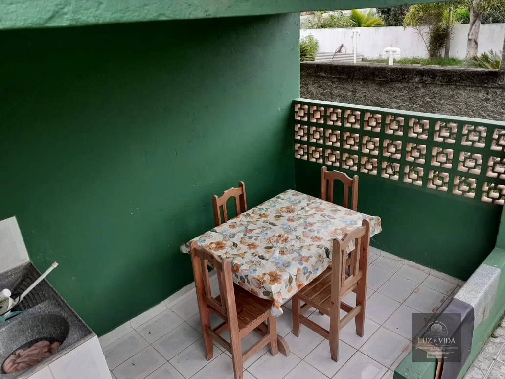 Venda de uma casa completa inclusa uma loja e kitnet!