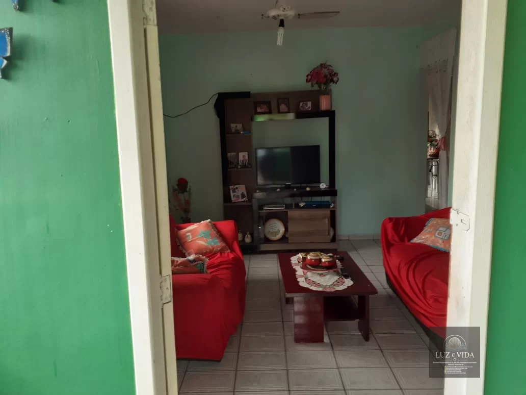 Venda de uma casa completa inclusa uma loja e kitnet!