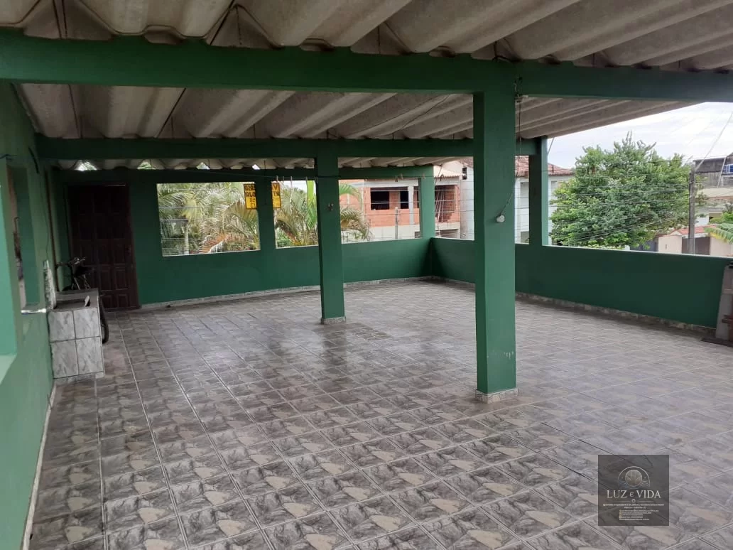 Venda de uma casa completa inclusa uma loja e kitnet!