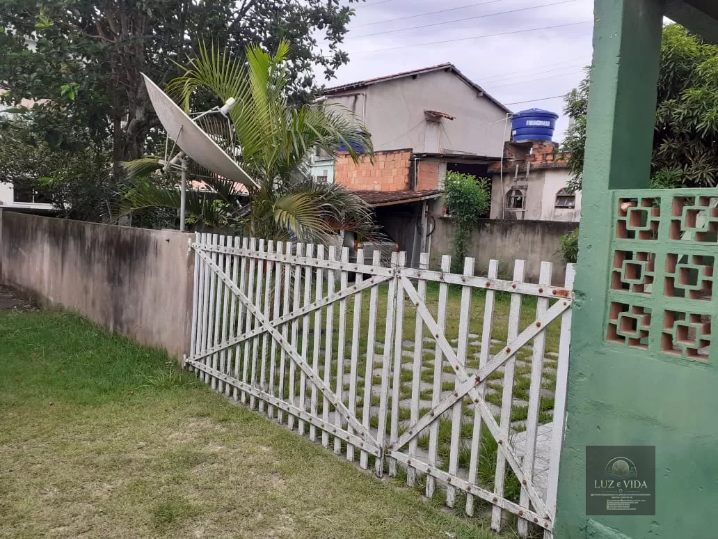 Venda de uma casa completa inclusa uma loja e kitnet!