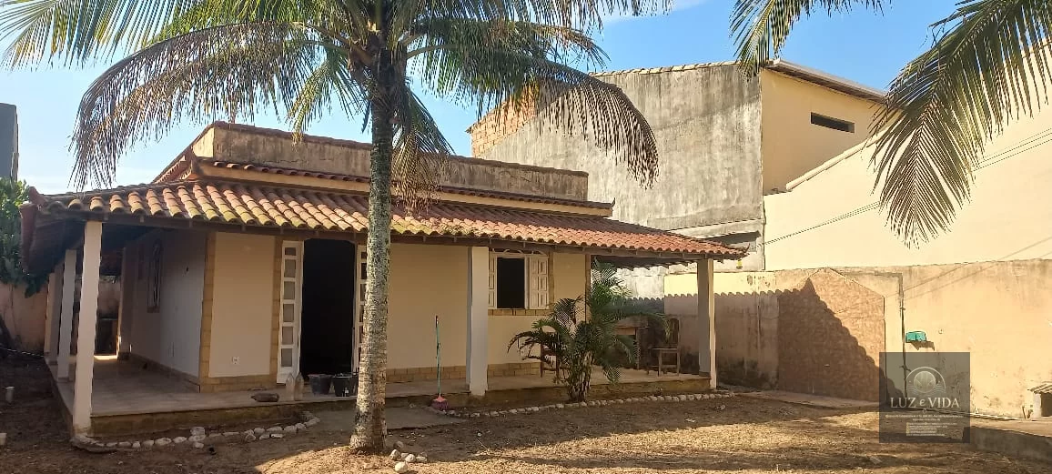 Casa à venda na rua Surubi em Aquarius
