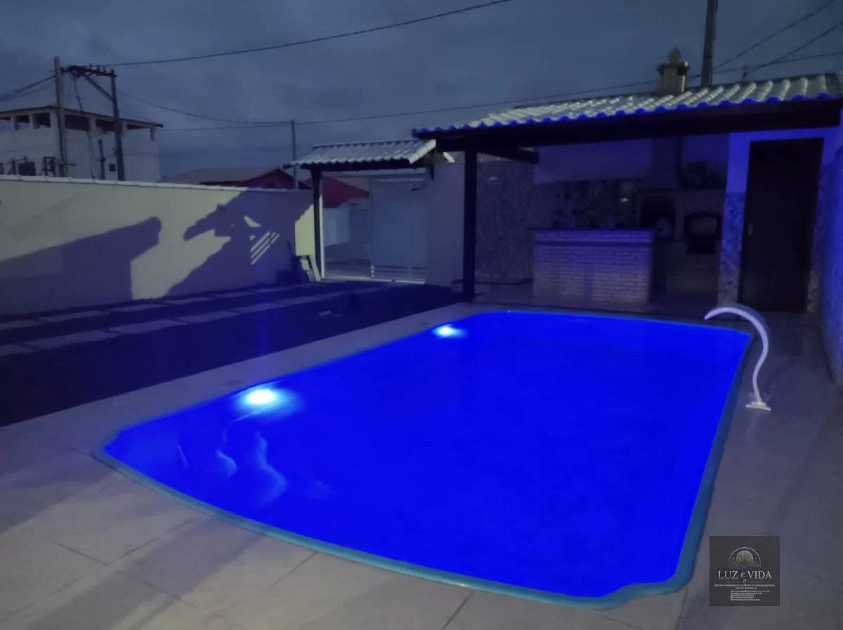 Casa à Venda Condomínio