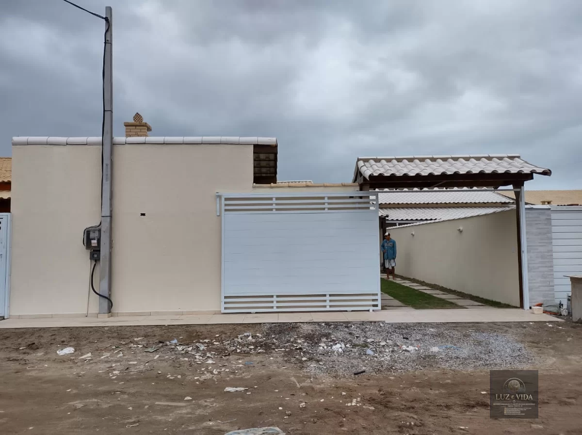 Casa à Venda Condomínio