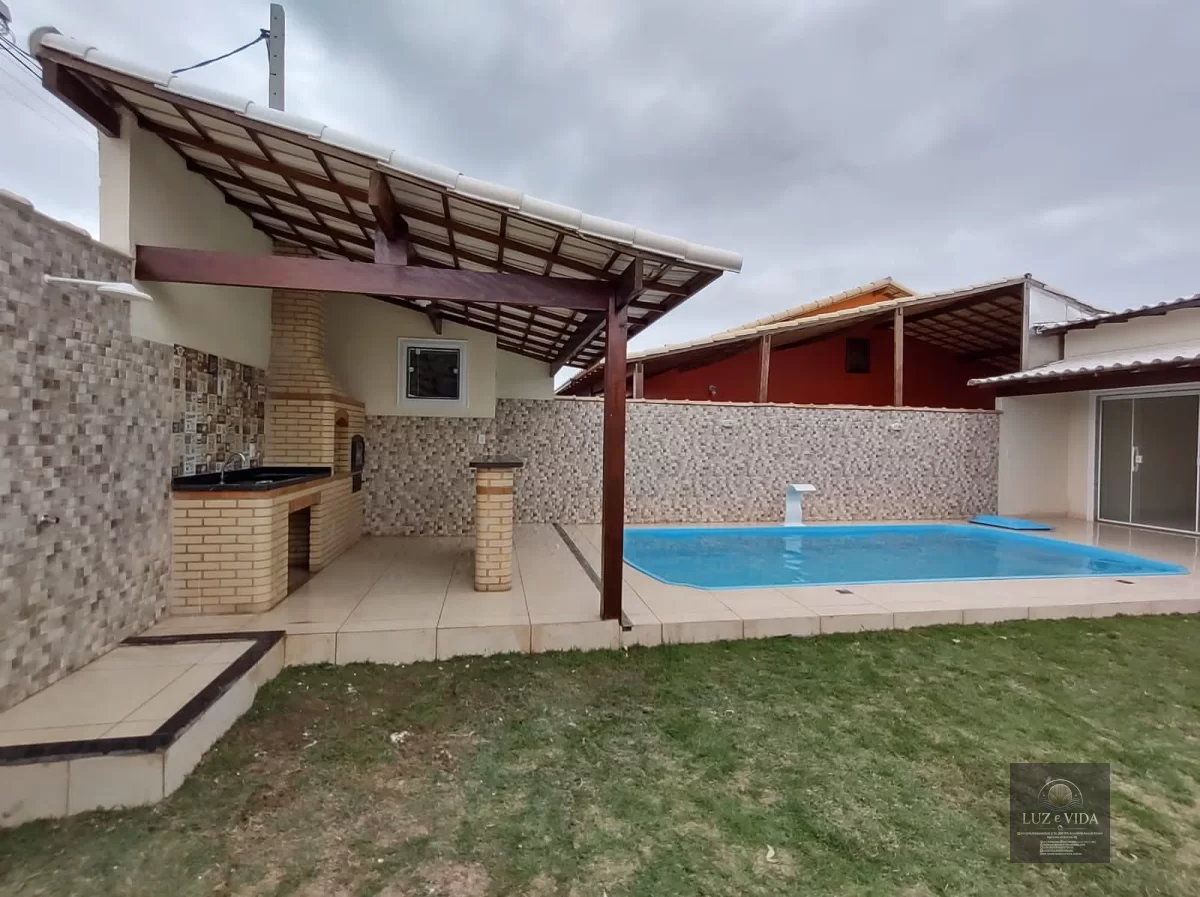 Casa à Venda Condomínio