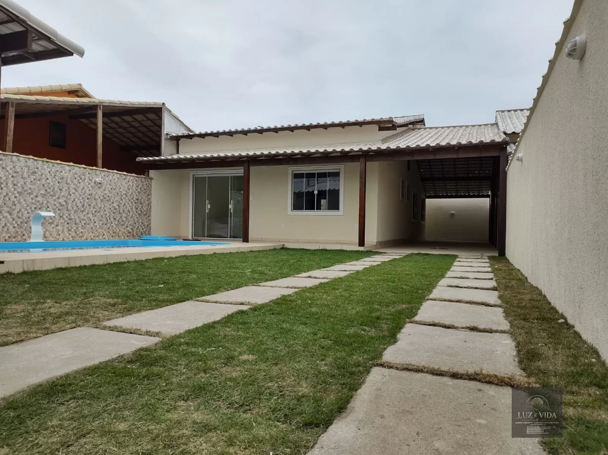 Casa à Venda Condomínio