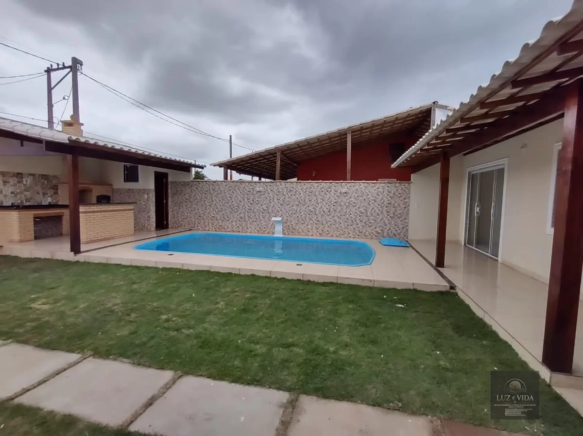 Casa à Venda Condomínio