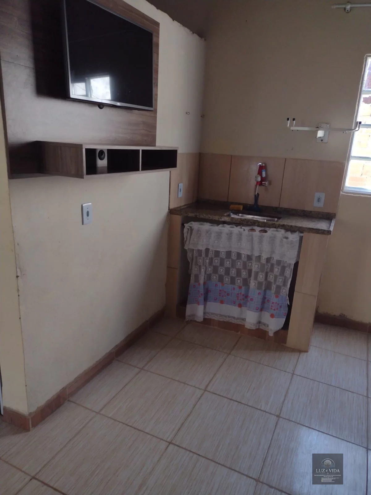 Loja e imóvel a venda