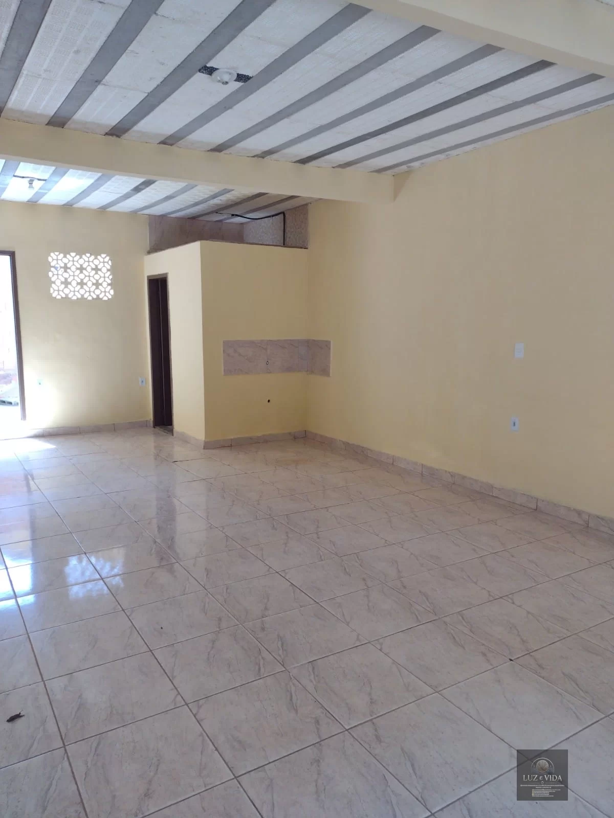 Loja e imóvel a venda