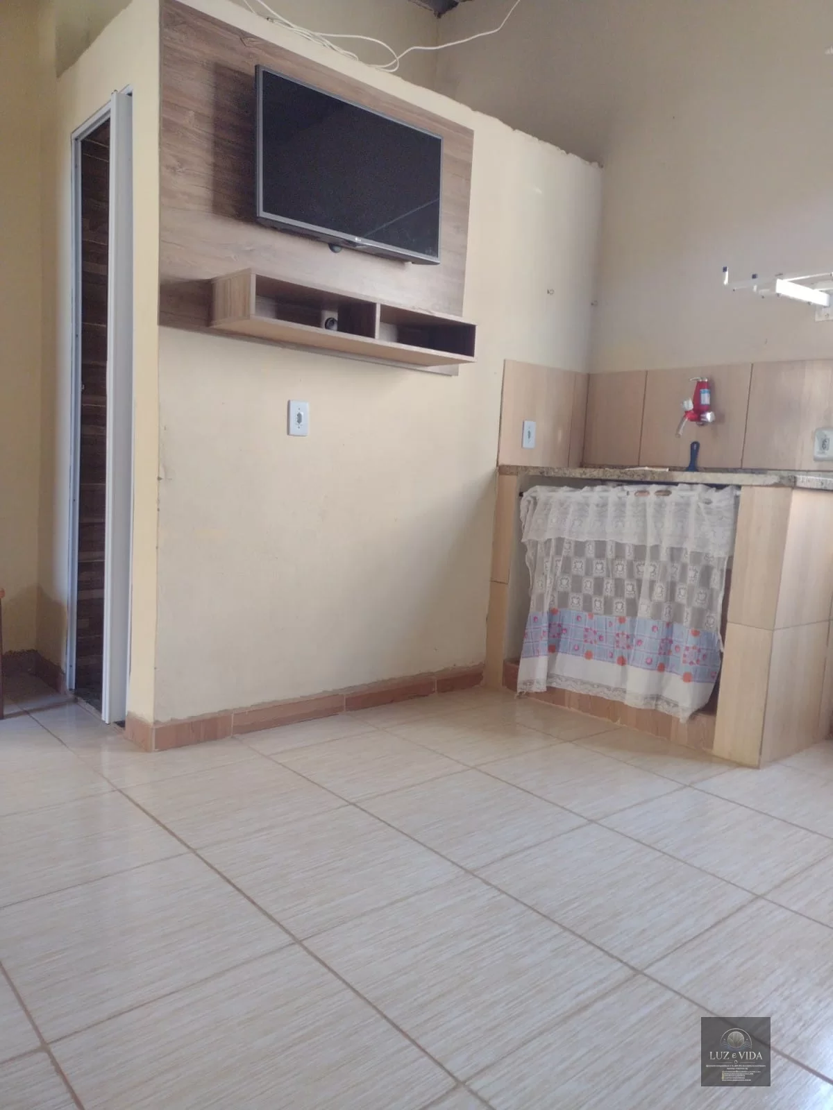 Loja e imóvel a venda