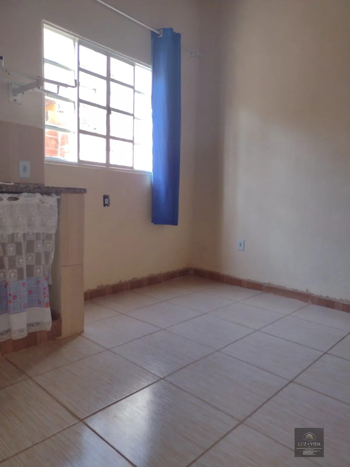 Loja e imóvel a venda