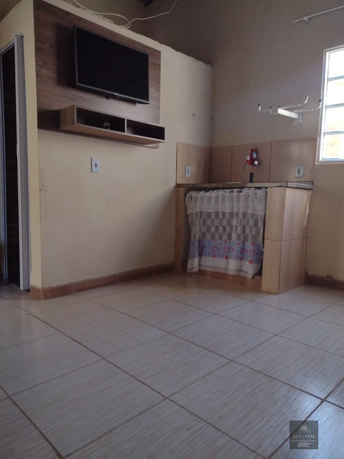 Loja e imóvel a venda