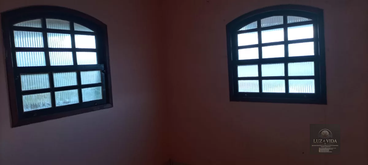 Casa pra alugar na rua Todos os Santos