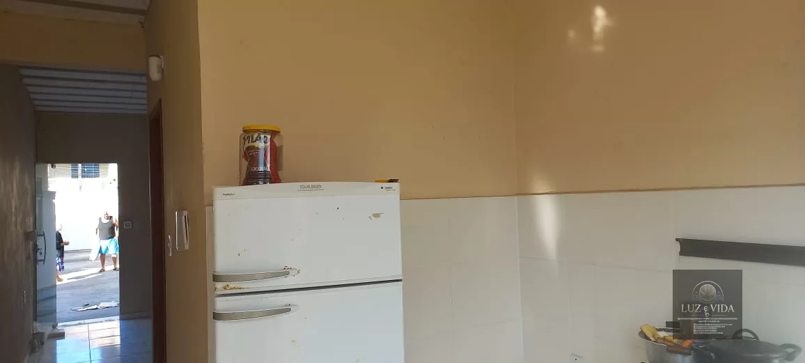  Aluguel Fixo (2 quartos, sala, cozinha, banheiro, garagem) Aquários