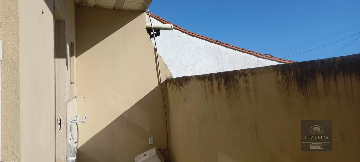  Aluguel Fixo (2 quartos, sala, cozinha, banheiro, garagem) Aquários