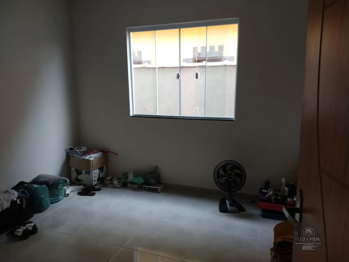 CASA A VENDA EM AQUÁRIOS - CABO FRIO 