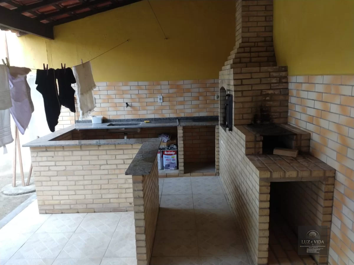 CASA A VENDA EM AQUÁRIOS - CABO FRIO 