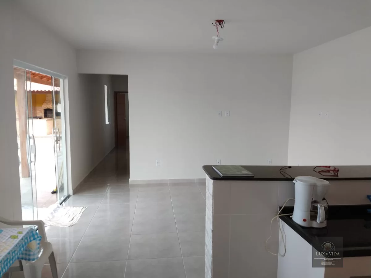 CASA A VENDA EM AQUÁRIOS - CABO FRIO 