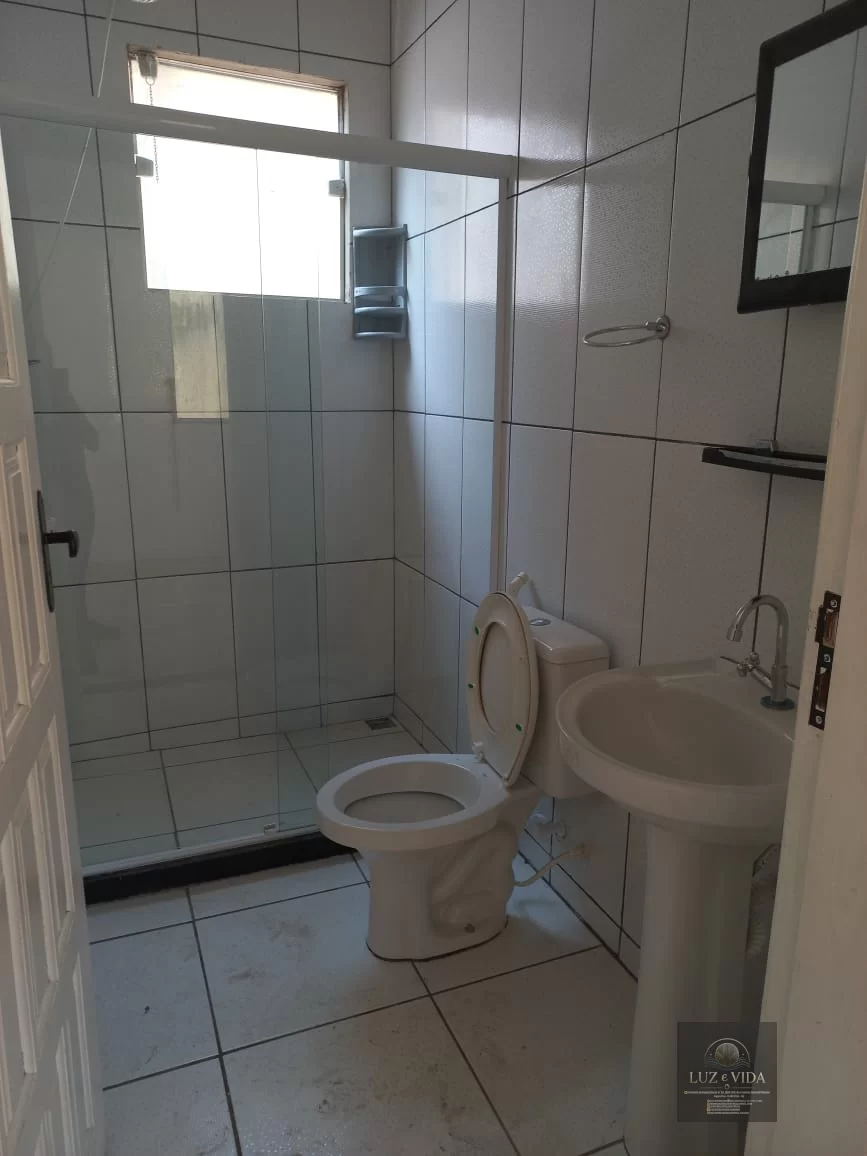 Casa a Venda no Condomínio Sol e Mar, bem localizada