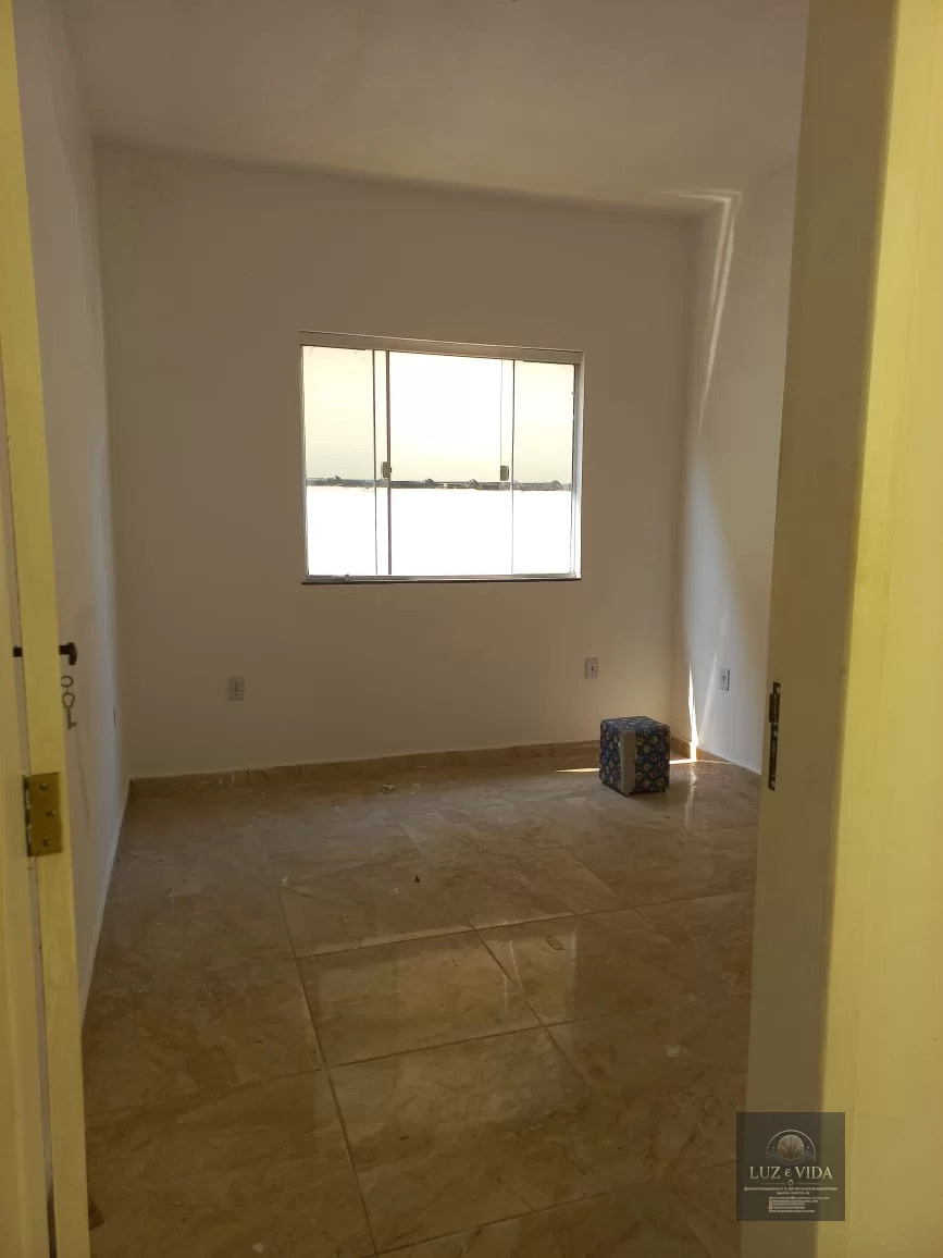 Casa a Venda no Condomínio Sol e Mar, bem localizada