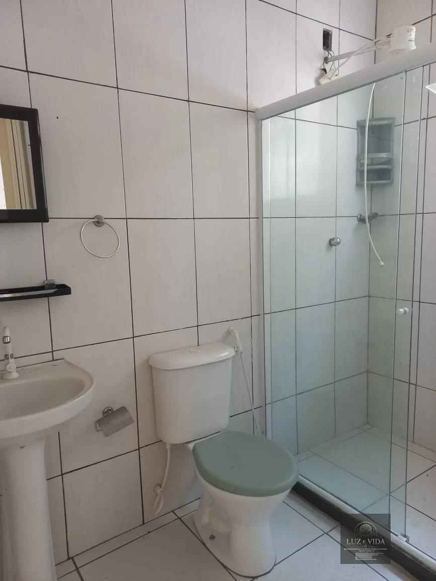 Casa a Venda no Condomínio Sol e Mar, bem localizada