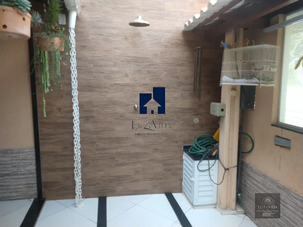 Casa duplex à venda