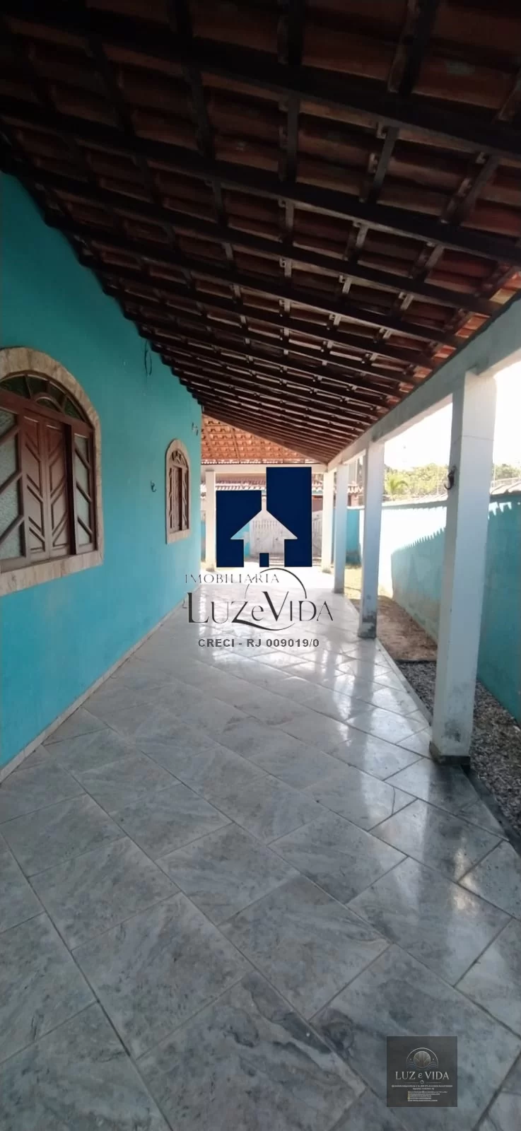 Belíssima casa dentro do condomínio Sol e Mar 