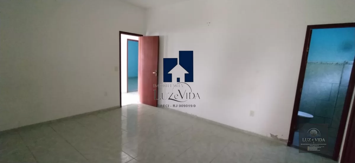 Belíssima casa dentro do condomínio Sol e Mar 