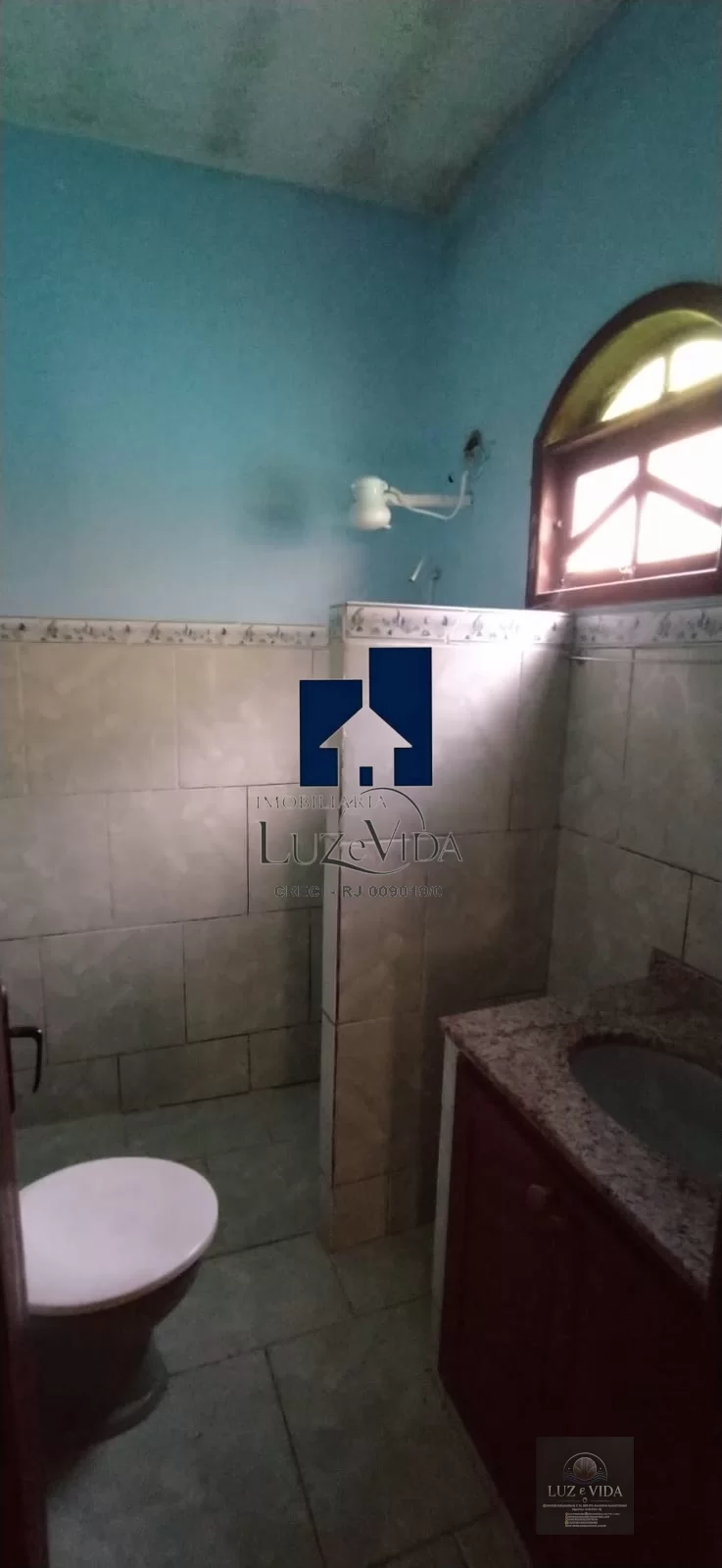 Belíssima casa dentro do condomínio Sol e Mar 