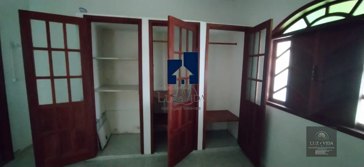 Belíssima casa dentro do condomínio Sol e Mar 