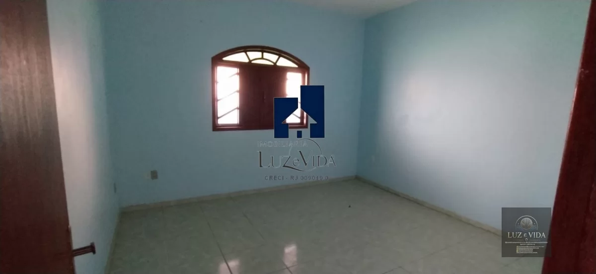 Belíssima casa dentro do condomínio Sol e Mar 