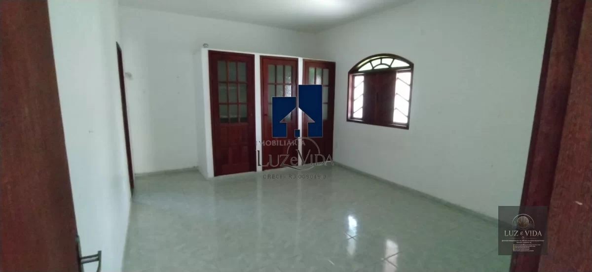 Belíssima casa dentro do condomínio Sol e Mar 