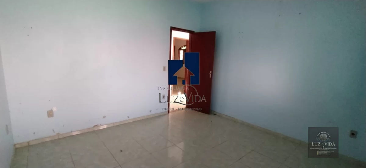 Belíssima casa dentro do condomínio Sol e Mar 