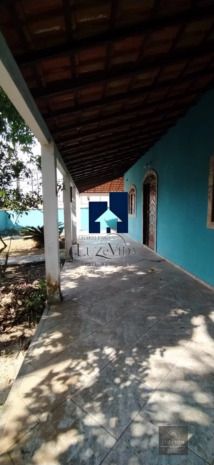 Belíssima casa dentro do condomínio Sol e Mar 