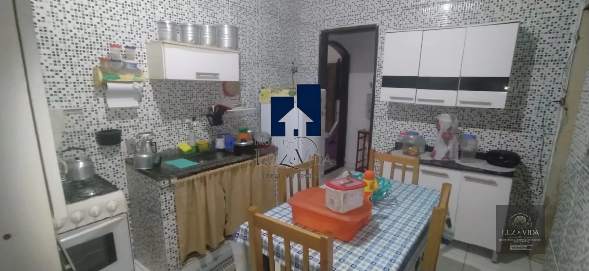 BELÍSSIMA CASA COMPOSTA