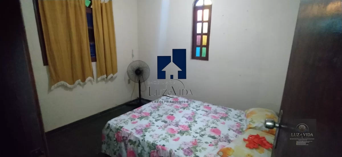 BELÍSSIMA CASA COMPOSTA