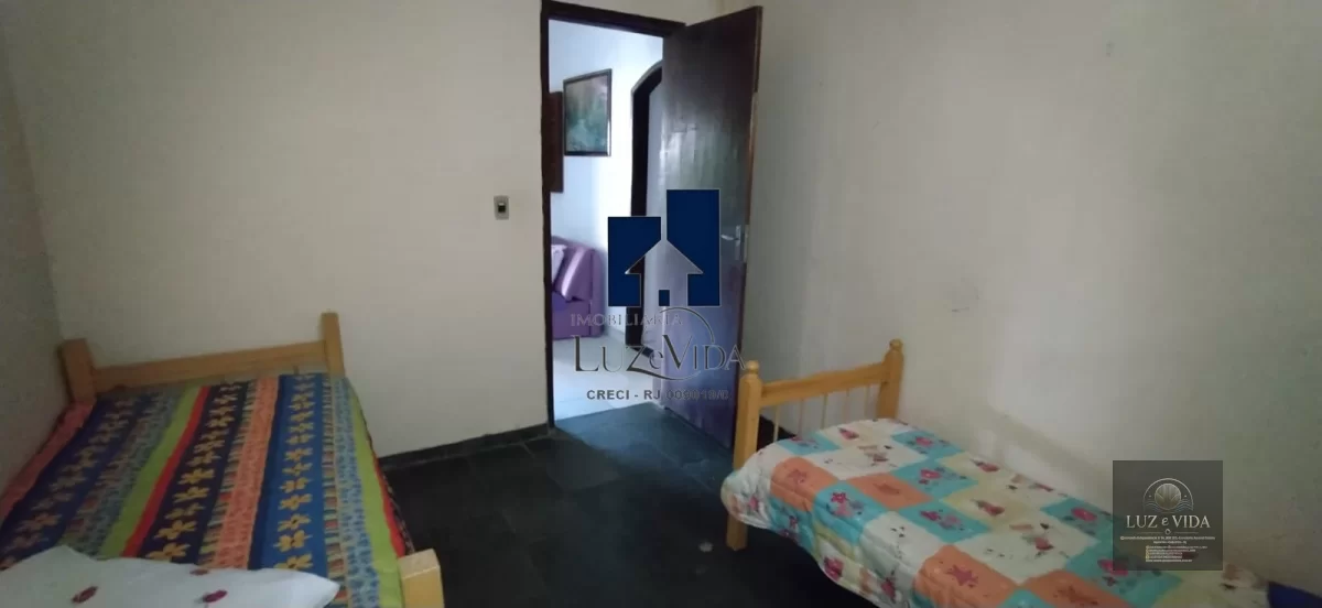 BELÍSSIMA CASA COMPOSTA