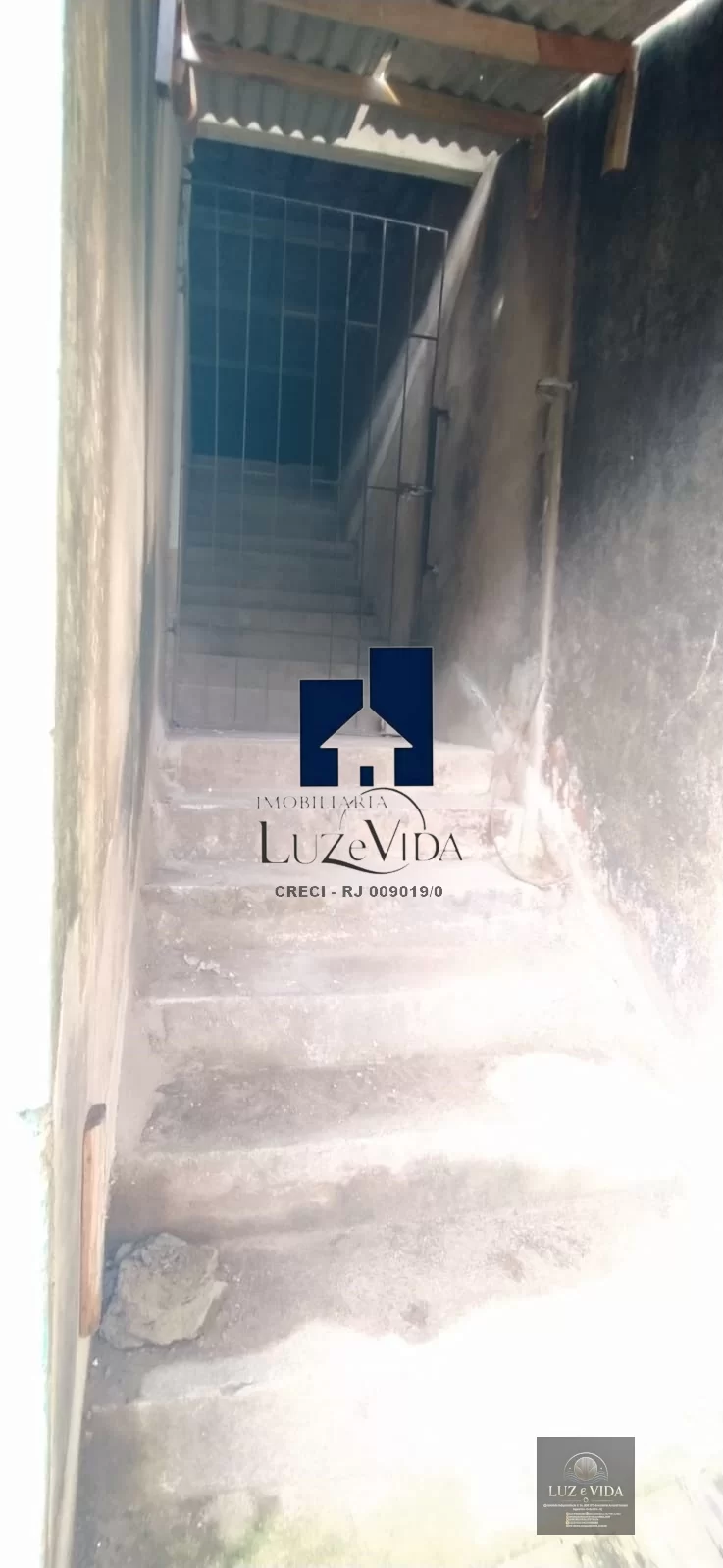 BELÍSSIMA CASA COMPOSTA