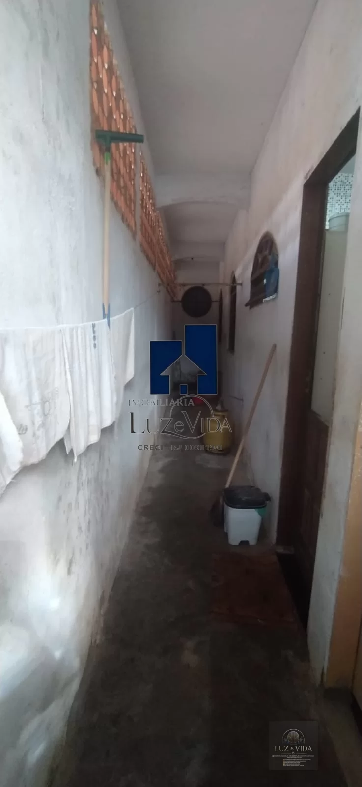 BELÍSSIMA CASA COMPOSTA