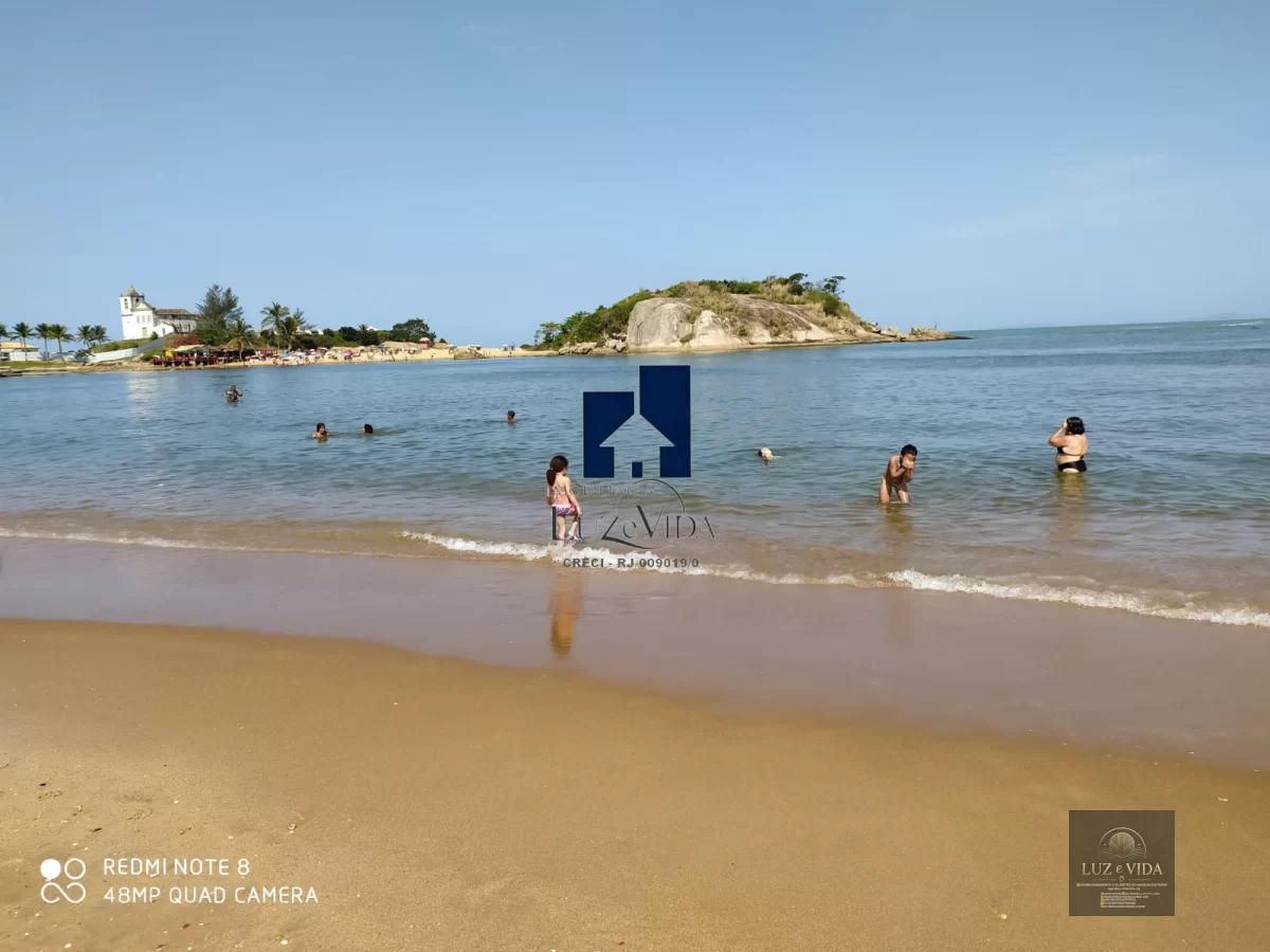 BELÍSSIMA CASA COMPOSTA