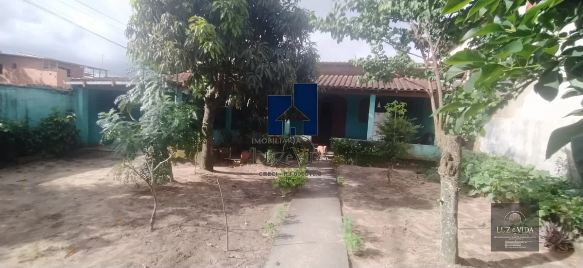 BELÍSSIMA CASA COMPOSTA