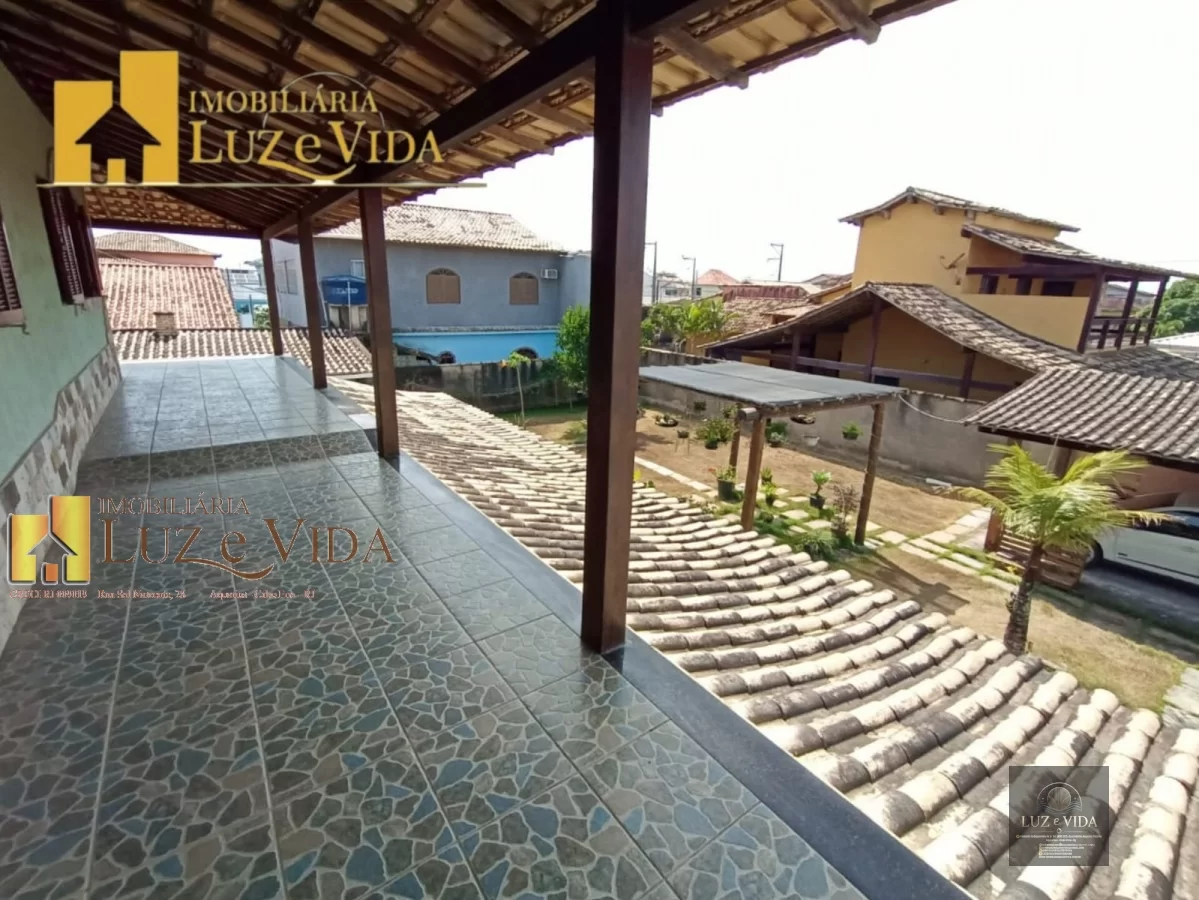 Belíssima casa dentro do condomínio Sol e Mar em Aquarius