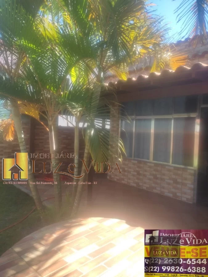 Belíssima casa Localizada na 