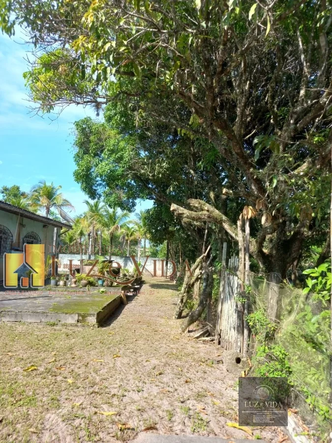 Venda dessa área com casas dentro