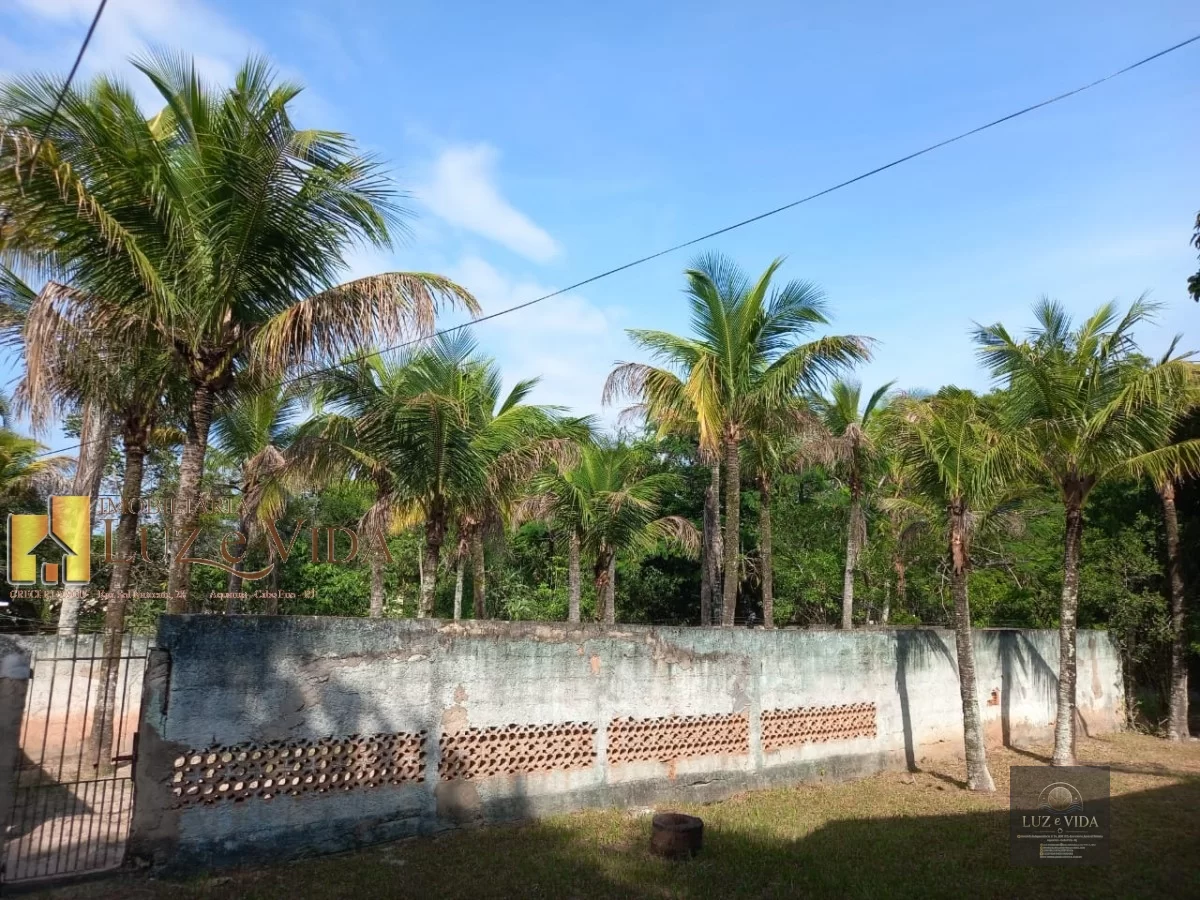 Belíssimo Sítio a venda no Centro Hípico