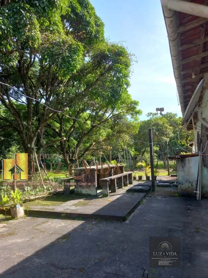 Belíssimo Sítio a venda no Centro Hípico