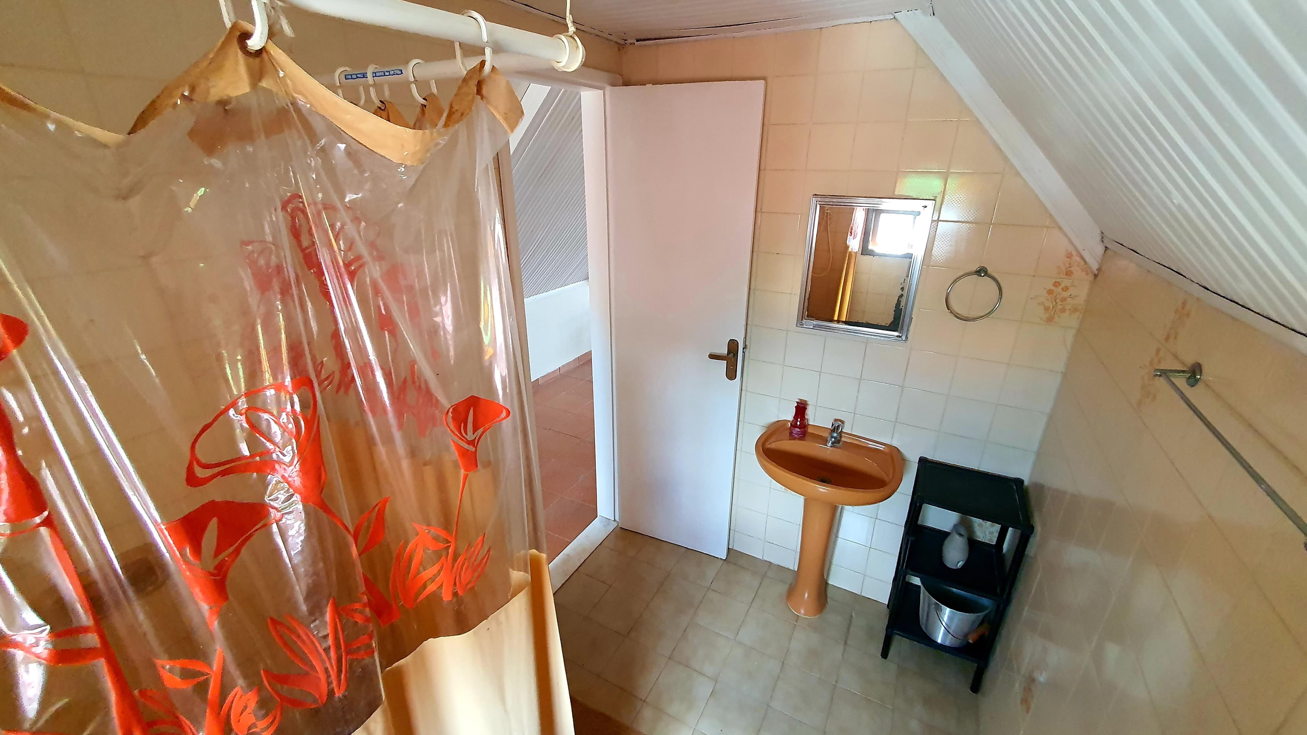 Rua Júpiter, n°13, Setor verão 2, Condomínio verão vermelho - Cabo Frio//RJ